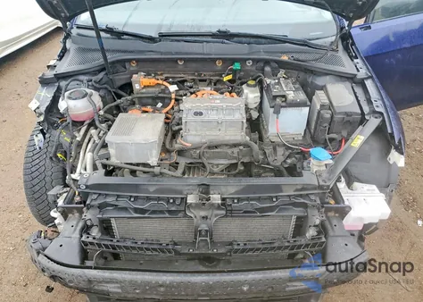 2019 Volkswagen E-Golf Sel Premium from USA, damaged, VIN WVWPR7AU4KW910877